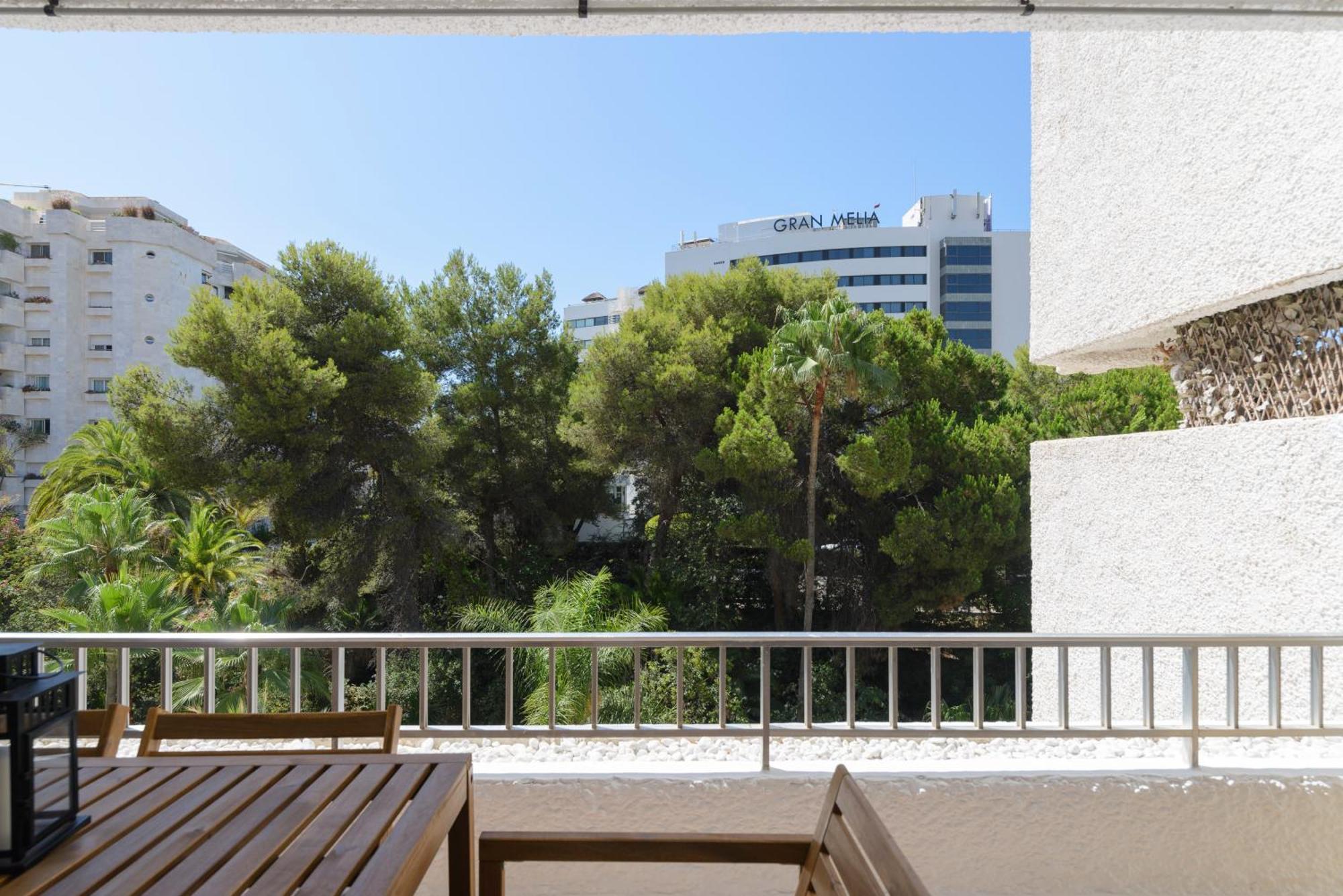 Jardines Del Mar Apartments マルベーリャ エクステリア 写真